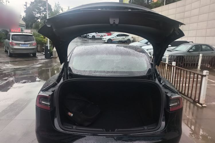 Used Tesla Model 3 2022 Rear-Wheel-Drive Version Trunk