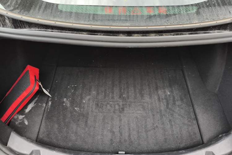Used Tesla Model 3 2022 Rear-Wheel-Drive Version Trunk