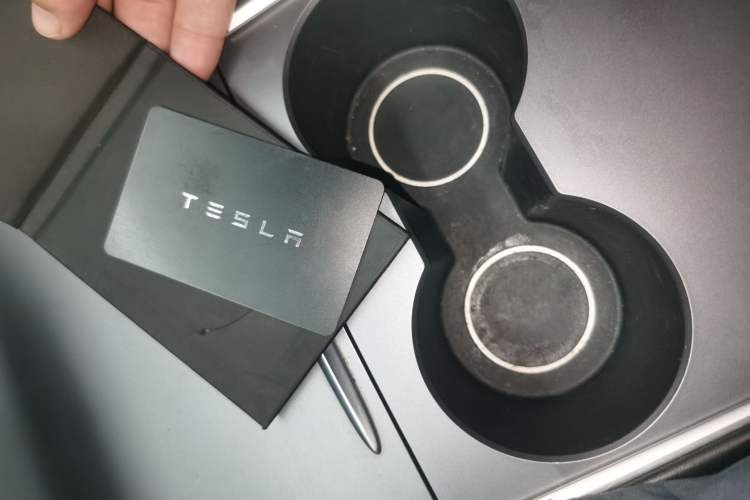 Used Tesla Model 3 2022 Performance High-Performance All-Wheel-Drive Version Vehicle Key