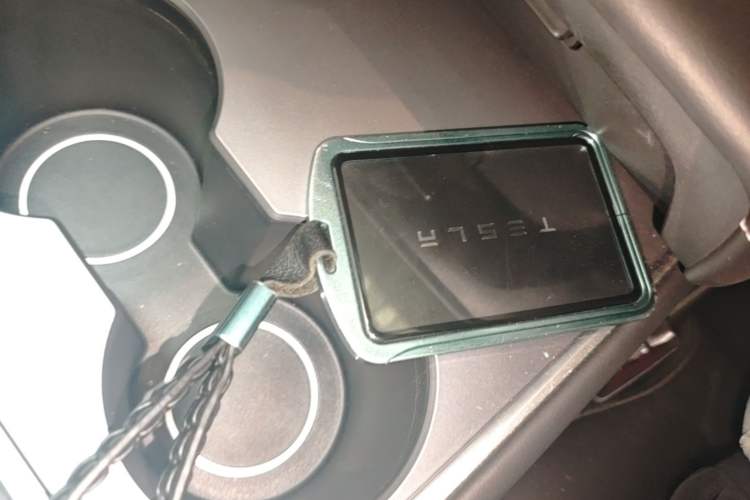 Used Tesla Model 3 2022 Rear-Wheel-Drive Version Vehicle Key