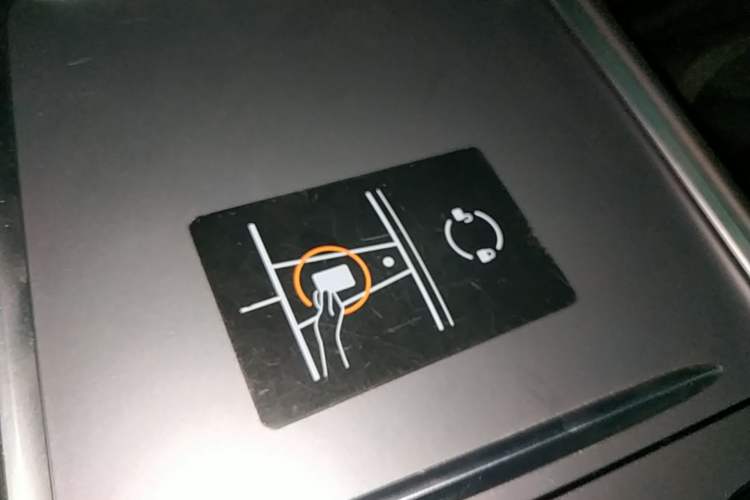 Used Tesla Model 3 2022 Rear-Wheel-Drive Version Vehicle Key