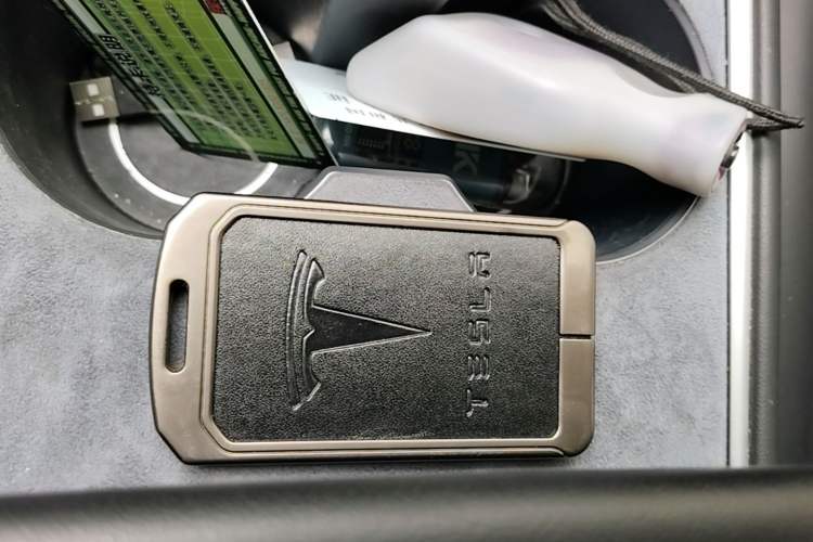 Used Tesla Model 3 2022 Performance High-Performance All-Wheel-Drive Version Vehicle Key