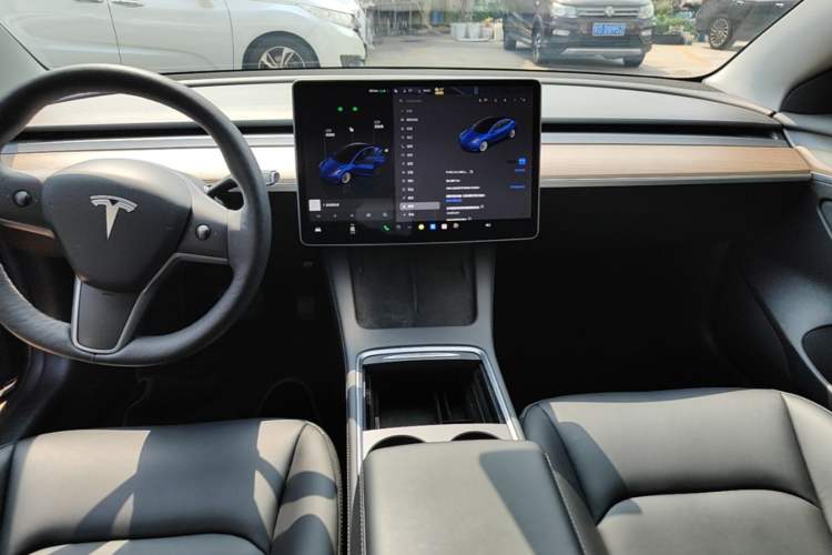 Used Tesla Model 3 2022 Rear-Wheel-Drive Version Audio And AC Panel