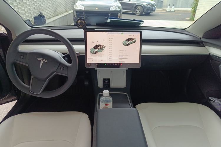 Used Tesla Model 3 2022 Rear-Wheel-Drive Version Center Console