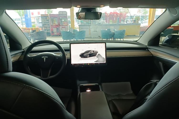 Used Tesla Model 3 2022 Rear-Wheel-Drive Version Center Console