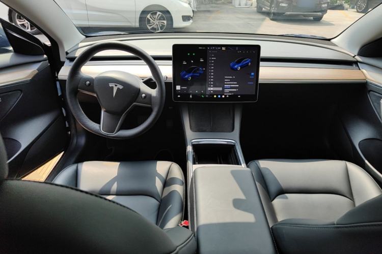 Used Tesla Model 3 2022 Rear-Wheel-Drive Version Center Console