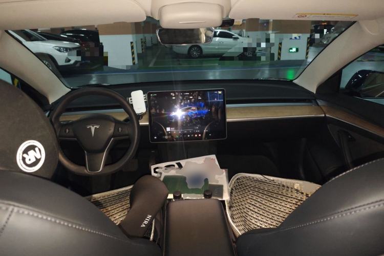 Used Tesla Model 3 2022 Rear-Wheel-Drive Version Center Console