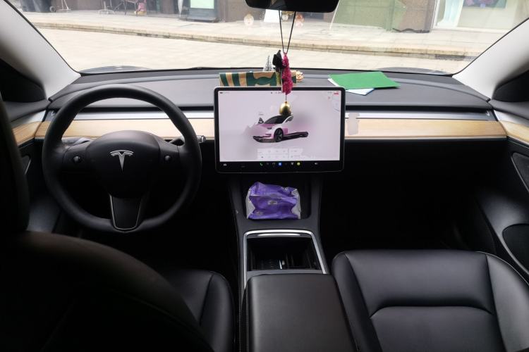 Used Tesla Model 3 2022 Rear-Wheel-Drive Version Center Console