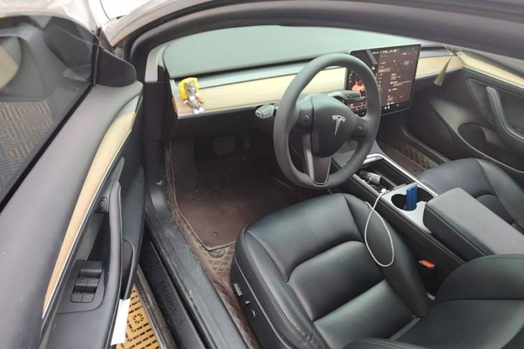 Used Tesla Model 3 2022 Rear-Wheel-Drive Version Driver Seat