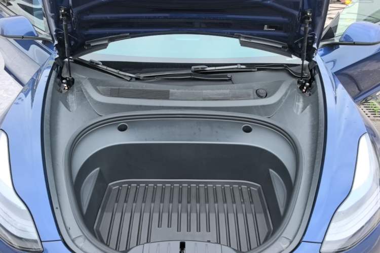 Used Tesla Model 3 2022 Rear-Wheel-Drive Version Engine Bay