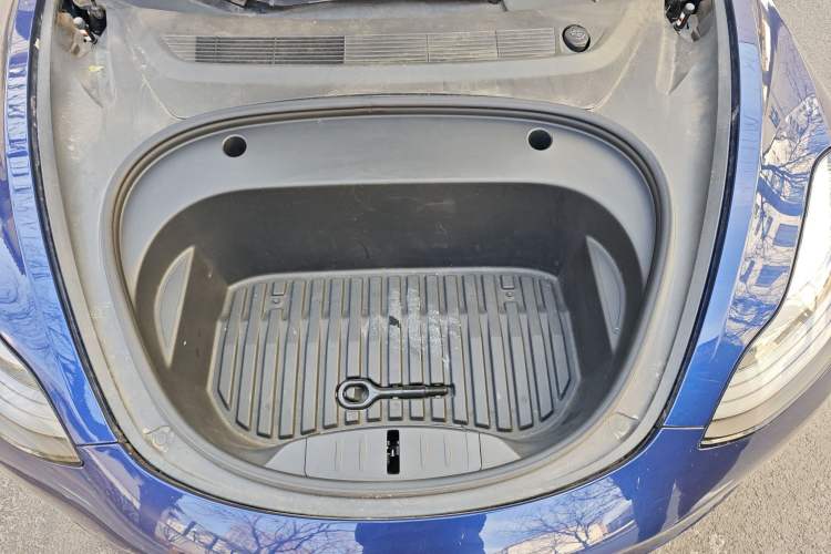 Used Tesla Model 3 2022 Rear-Wheel-Drive Version Engine Bay