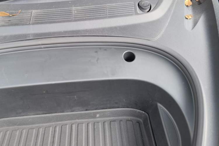 Used Tesla Model 3 2022 Rear-Wheel-Drive Version Engine Bay Left
