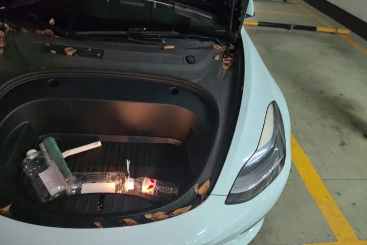 Used Tesla Model 3 2022 Rear-Wheel-Drive Version Engine Bay Left