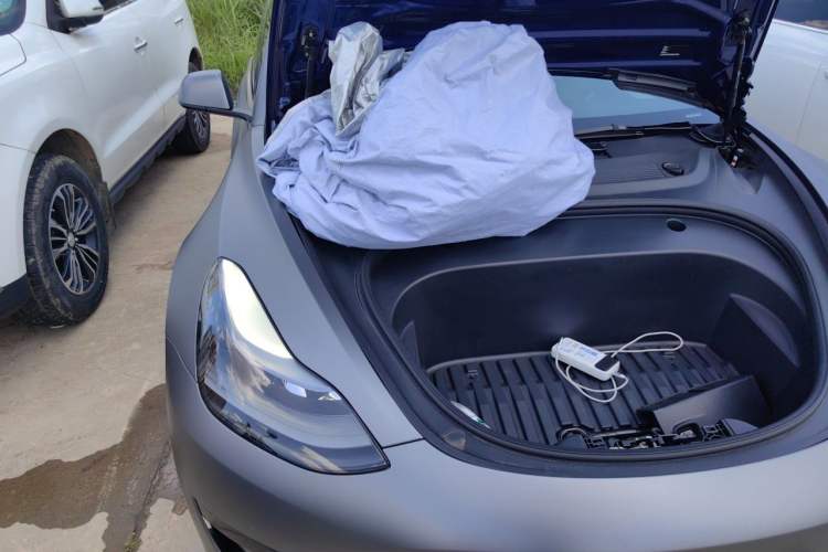 Used Tesla Model 3 2022 Rear-Wheel-Drive Version Engine Bay Right