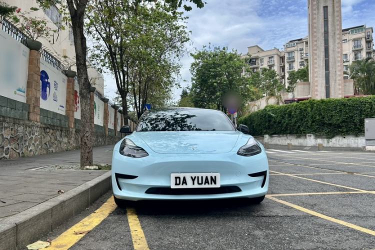 Used Tesla Model 3 2022 Rear-Wheel-Drive Version Exterior 2