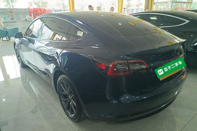 Used Tesla Model 3 2022 Rear-Wheel-Drive Version Exterior 2