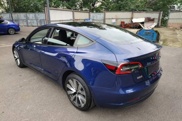 Used Tesla Model 3 2022 Rear-Wheel-Drive Version Exterior 2