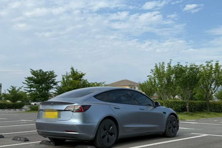Used Tesla Model 3 2022 Rear-Wheel-Drive Version Exterior 3