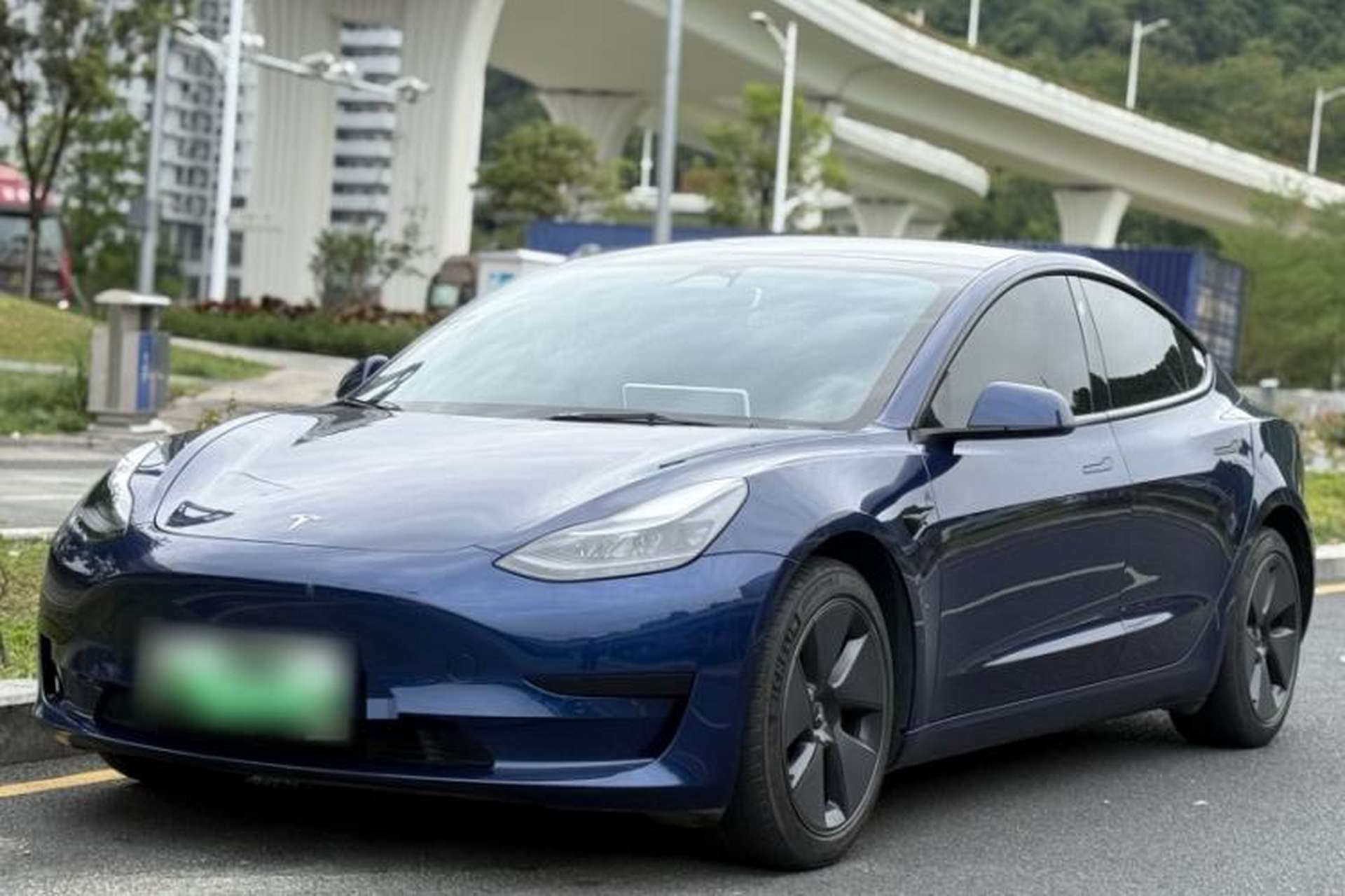 Used Tesla Model 3 2022 Rear-Wheel-Drive Version Front Left 45 Deg