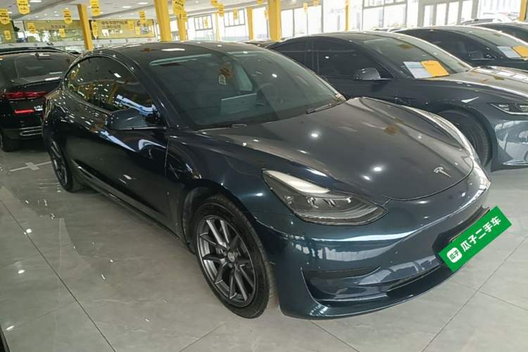 Used Tesla Model 3 2022 Rear-Wheel-Drive Version Front Right 45 Deg