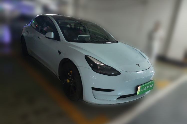 Used Tesla Model 3 2022 Rear-Wheel-Drive Version Front Right 45 Deg