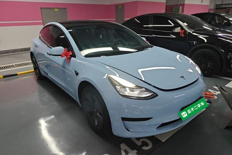 Used Tesla Model 3 2022 Rear-Wheel-Drive Version Front Right 45 Deg