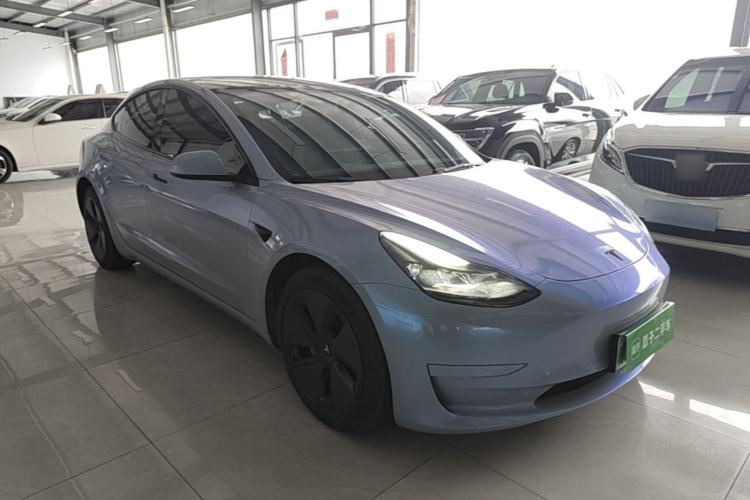 Used Tesla Model 3 2022 Rear-Wheel-Drive Version Front Right 45 Deg