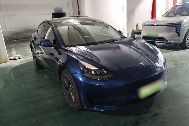 Used Tesla Model 3 2022 Rear-Wheel-Drive Version Front Right 45 Deg