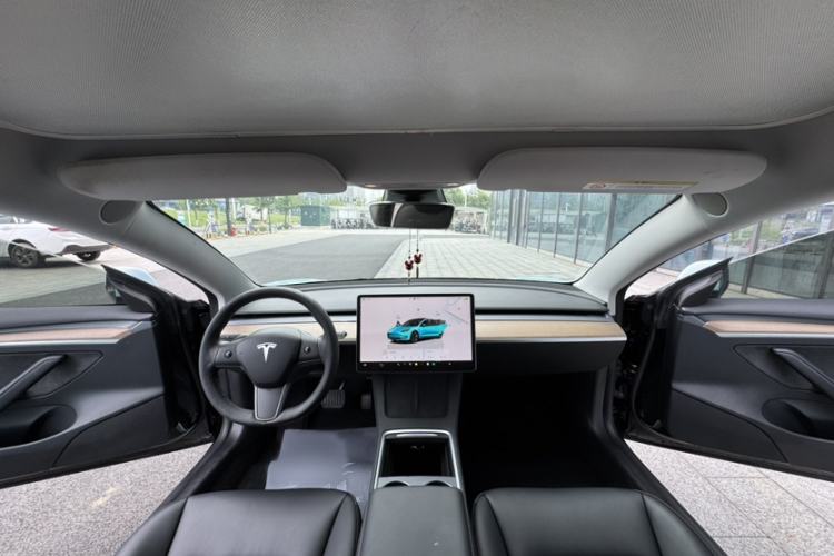 Used Tesla Model 3 2022 Rear-Wheel-Drive Version Interior 10