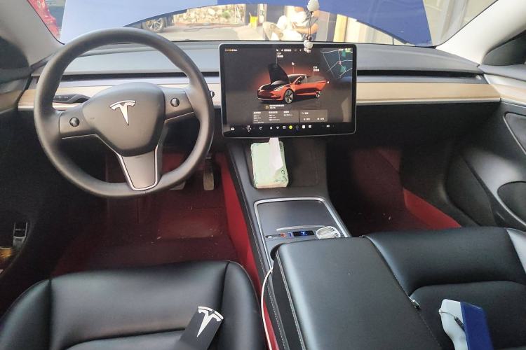 Used Tesla Model 3 2022 Rear-Wheel-Drive Version Interior 2
