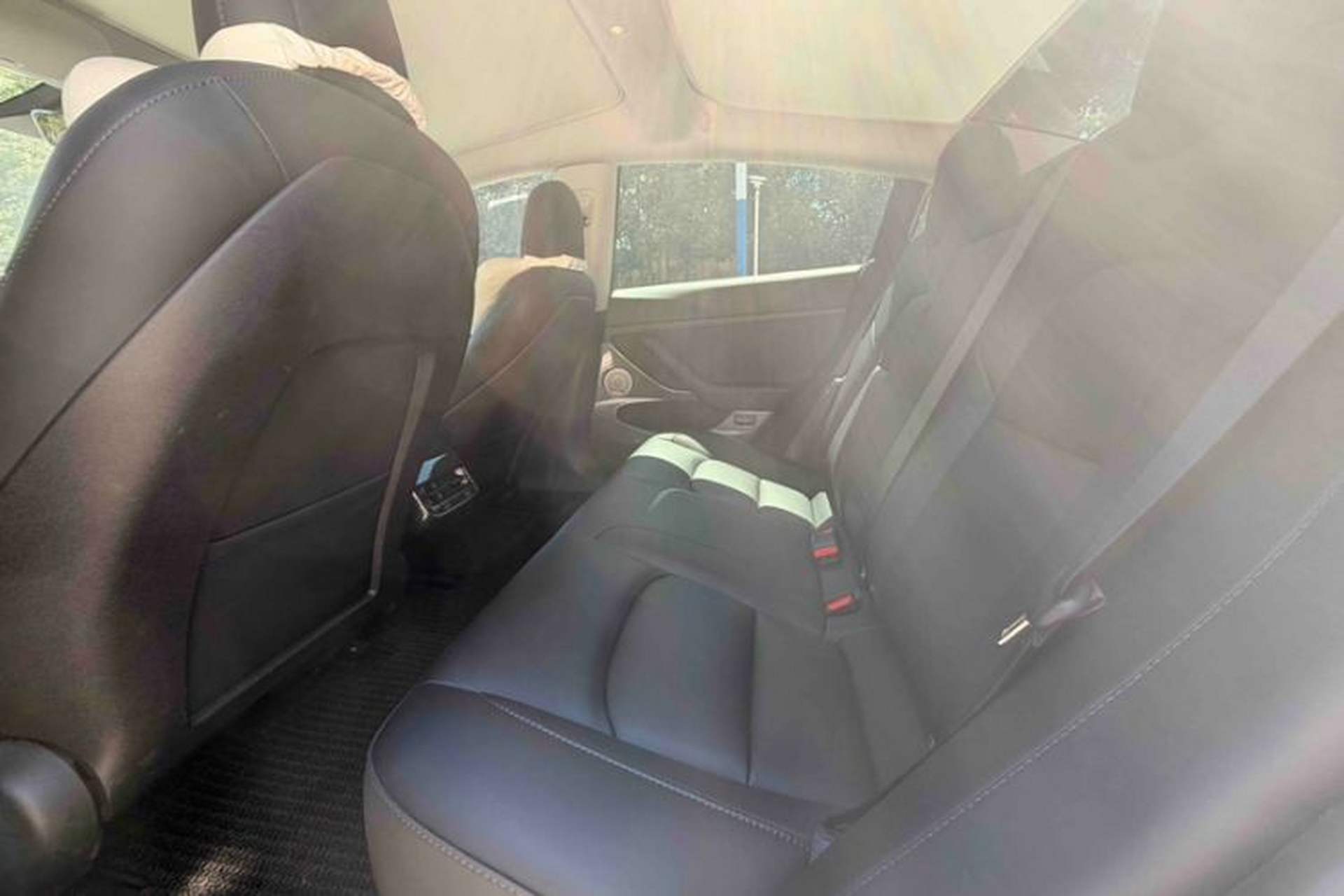 Used Tesla Model 3 2022 Rear-Wheel-Drive Version Interior 2