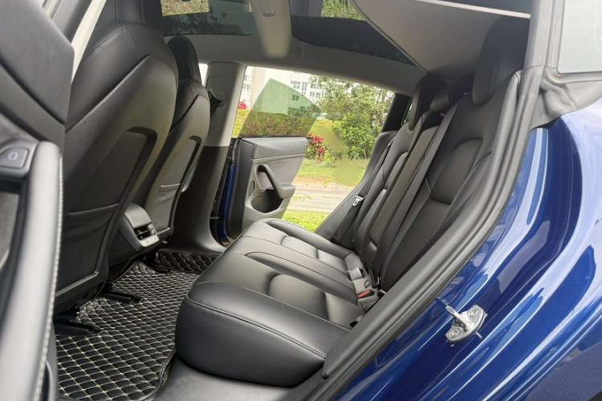 Used Tesla Model 3 2022 Rear-Wheel-Drive Version Interior 3