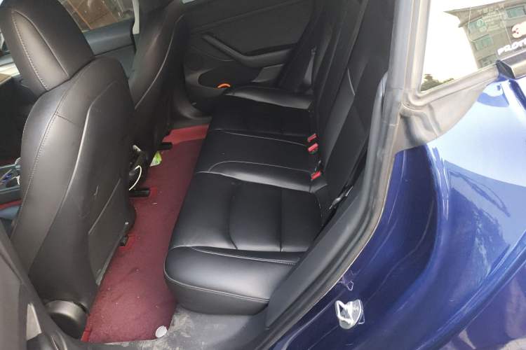 Used Tesla Model 3 2022 Rear-Wheel-Drive Version Interior 4