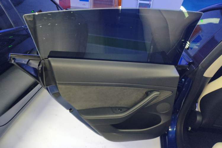 Used Tesla Model 3 2022 Rear-Wheel-Drive Version Interior 5