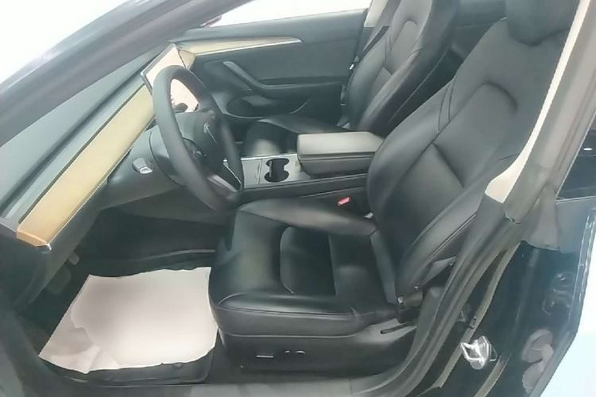 Used Tesla Model 3 2022 Rear-Wheel-Drive Version Left Front Seat