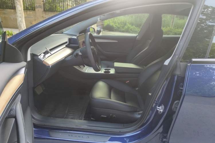 Used Tesla Model 3 2022 Rear-Wheel-Drive Version Left Front Seat