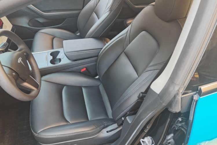 Used Tesla Model 3 2022 Rear-Wheel-Drive Version Left Front Seat