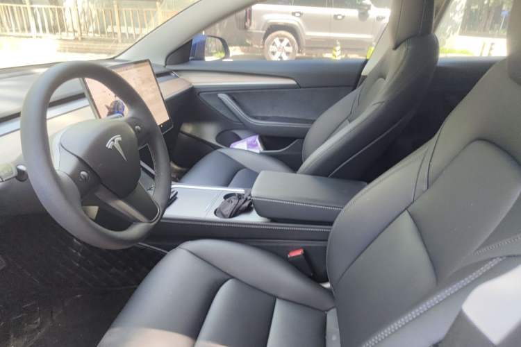Used Tesla Model 3 2022 Rear-Wheel-Drive Version Left Front Seat