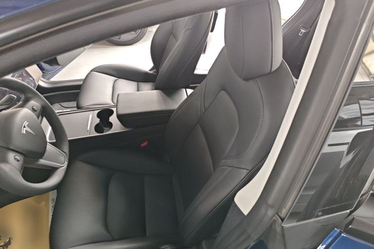 Used Tesla Model 3 2022 Rear-Wheel-Drive Version Left Front Seat