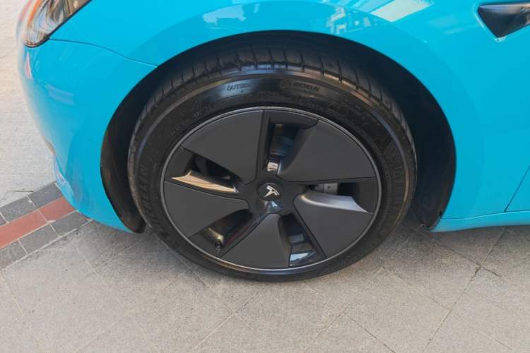 Used Tesla Model 3 2022 Rear-Wheel-Drive Version Left Front Wheel Hub