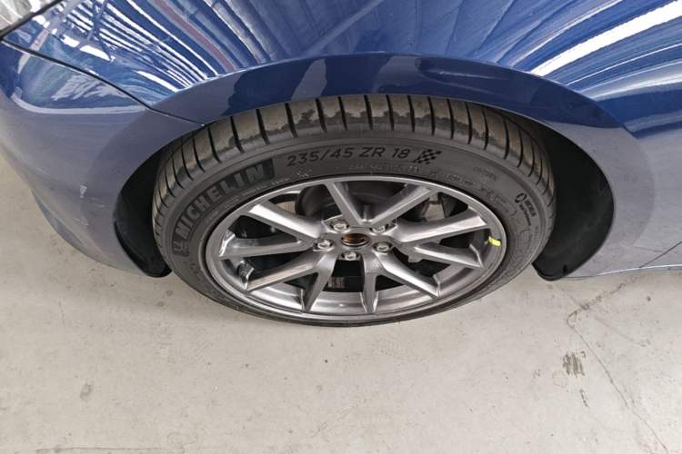 Used Tesla Model 3 2022 Rear-Wheel-Drive Version Left Front Wheel Hub