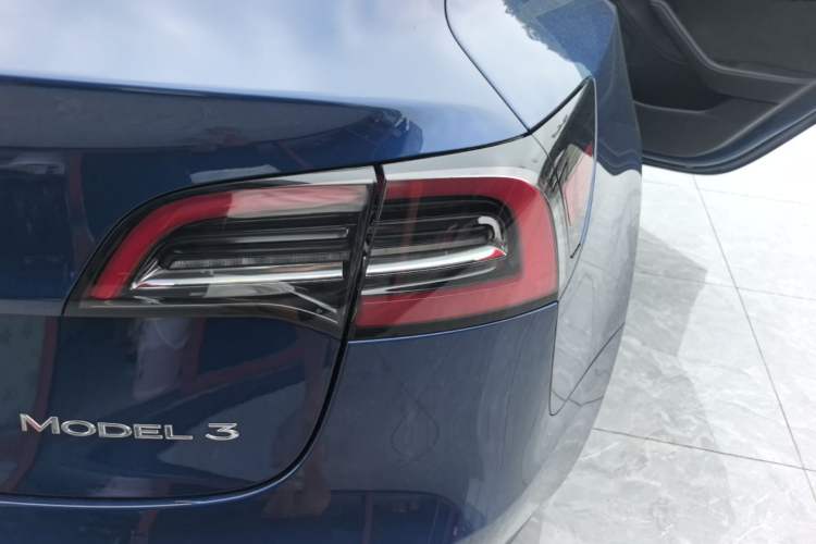 Used Tesla Model 3 2022 Rear-Wheel-Drive Version Right Rear Taillight