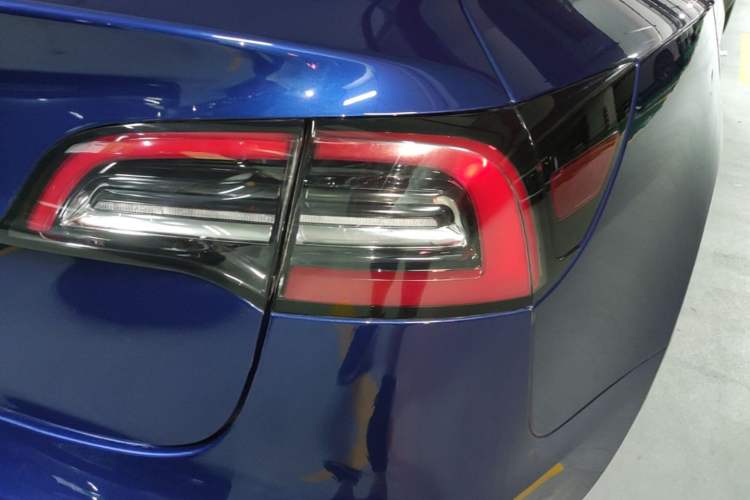 Used Tesla Model 3 2022 Rear-Wheel-Drive Version Right Rear Taillight