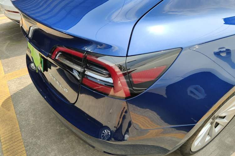 Used Tesla Model 3 2022 Rear-Wheel-Drive Version Right Rear Taillight