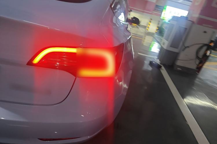 Used Tesla Model 3 2022 Rear-Wheel-Drive Version Right Rear Taillight