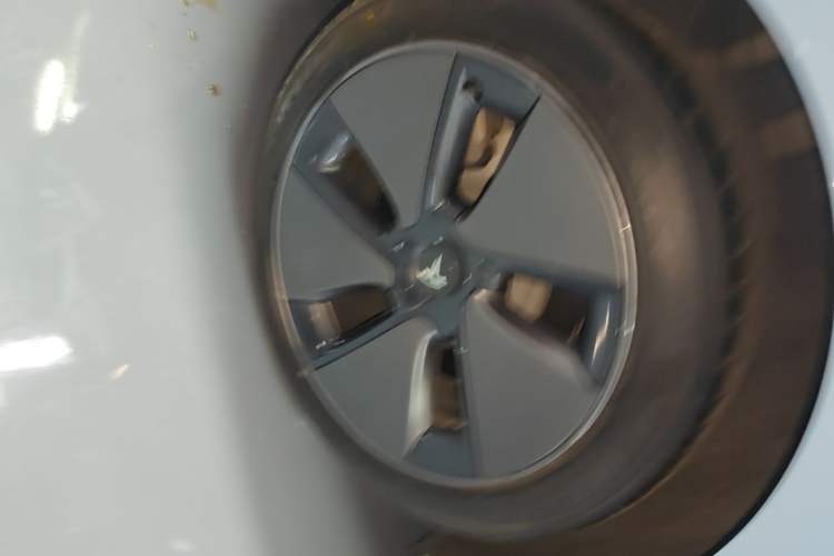 Used Tesla Model 3 2022 Rear-Wheel-Drive Version Right Rear Wheel Hub