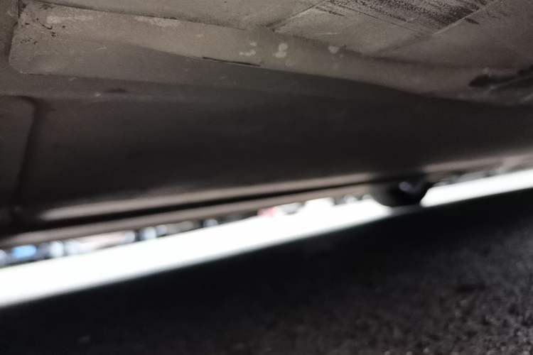 Used Tesla Model 3 2022 Rear-Wheel-Drive Version Right Side Sill