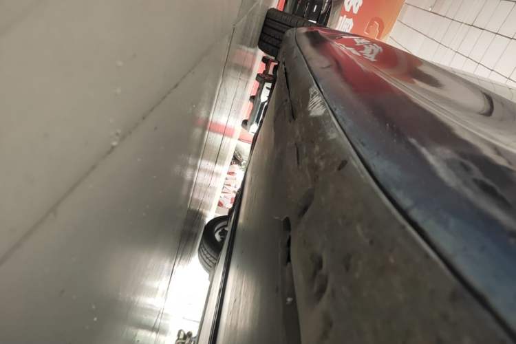 Used Tesla Model 3 2022 Rear-Wheel-Drive Version Right Side Sill