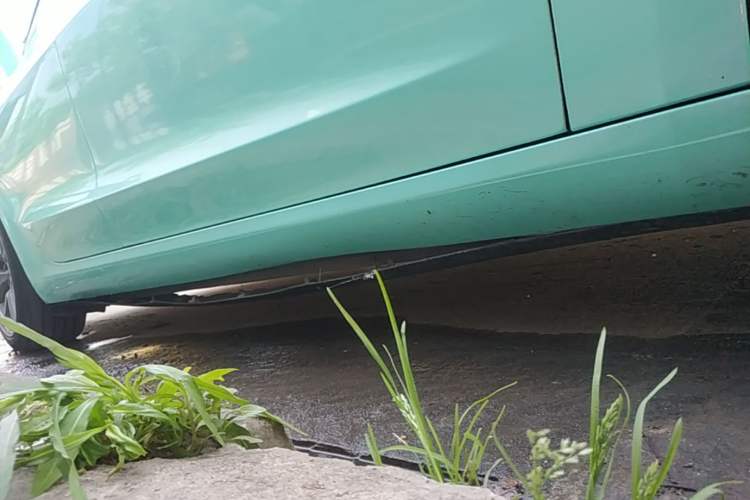 Used Tesla Model 3 2022 Rear-Wheel-Drive Version Right Side Sill