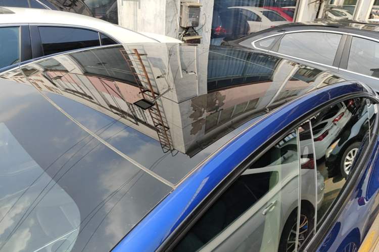 Used Tesla Model 3 2022 Rear-Wheel-Drive Version Roof
